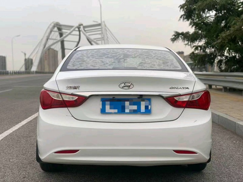 邯郸13年现代索纳塔八6