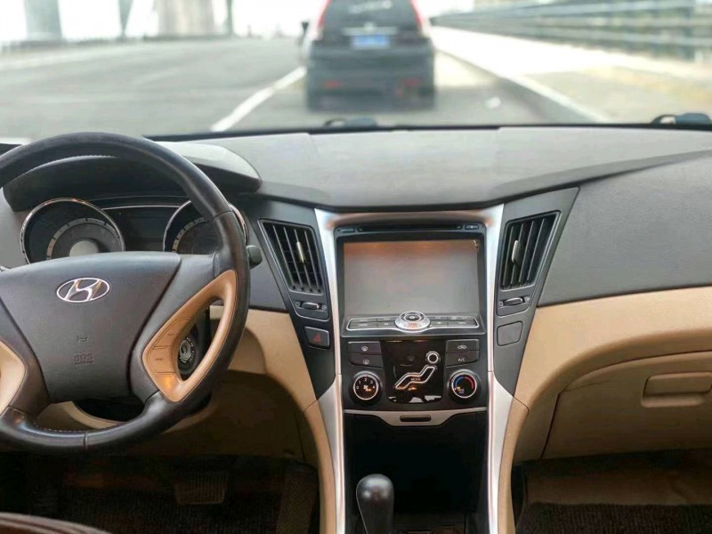 邯郸13年现代索纳塔八7