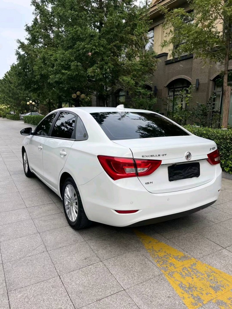 烟台18年别克英朗4