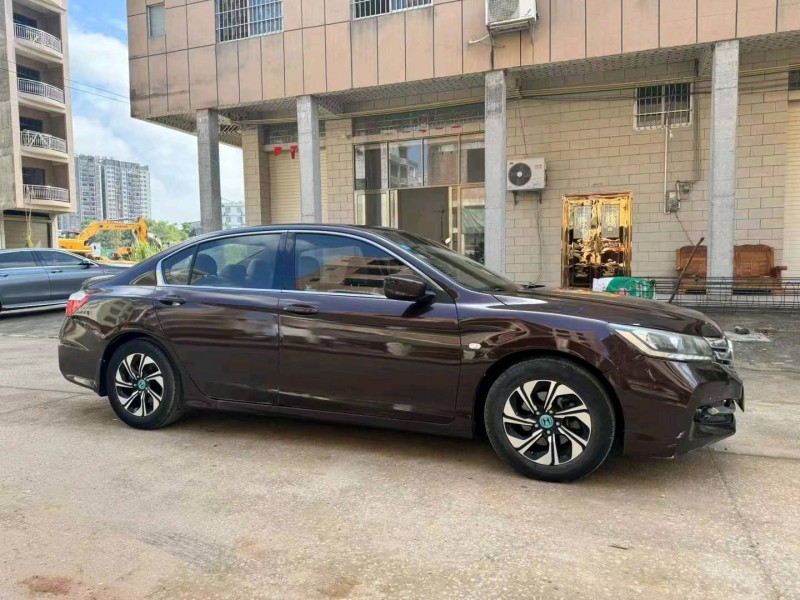 珠海15年本田雅阁2