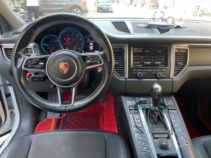 邢台15年保时捷Macan4