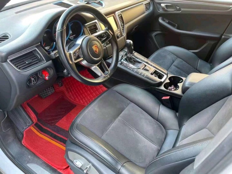 邢台15年保时捷Macan6