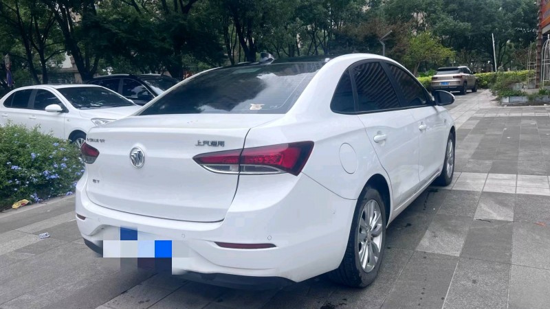 湖州19年别克英朗7