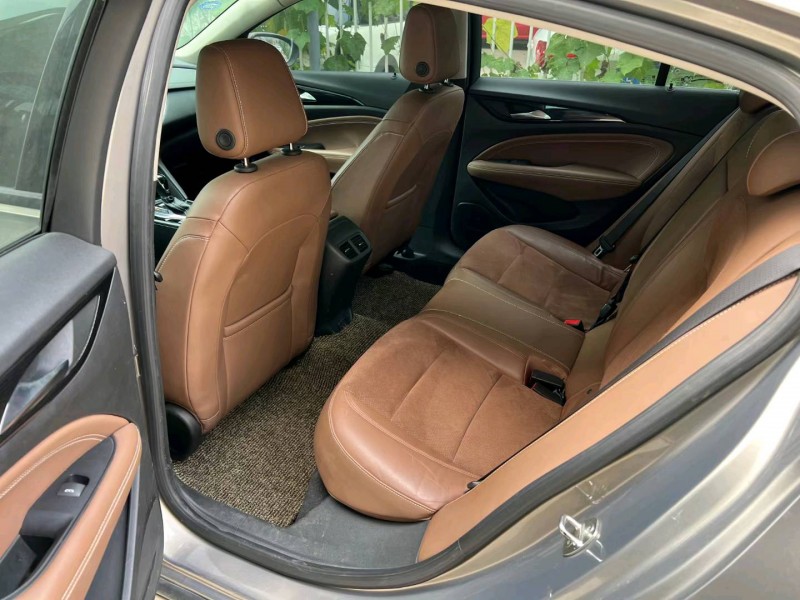 常州18年别克君威2