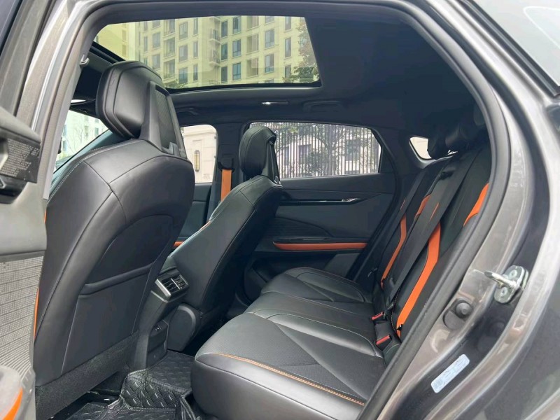 常州22年长安汽车UNI-V4