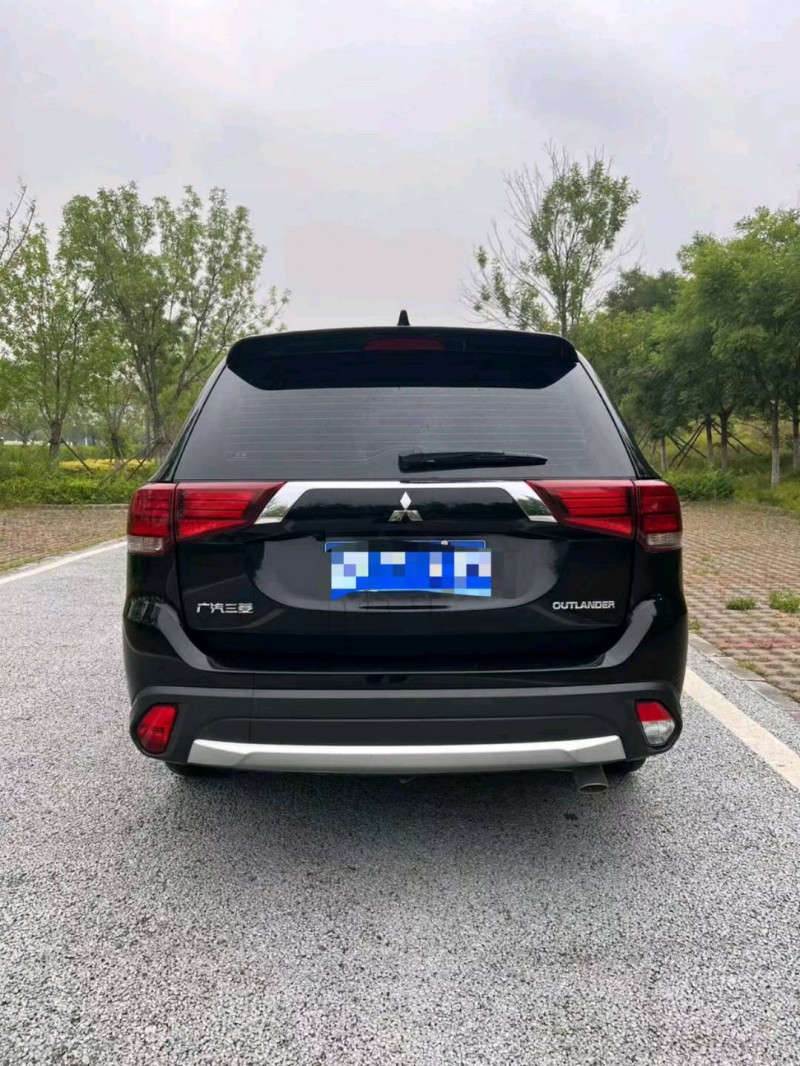 邯郸18年三菱欧蓝德5