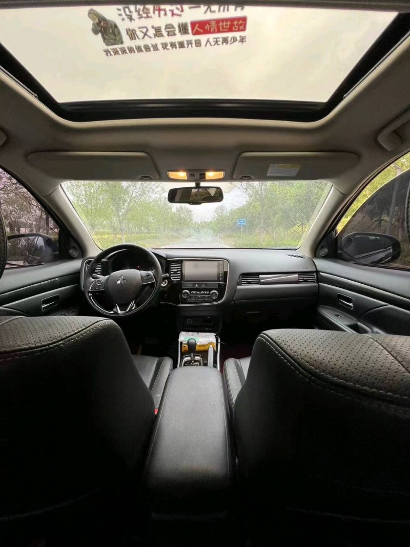 邯郸18年三菱欧蓝德8