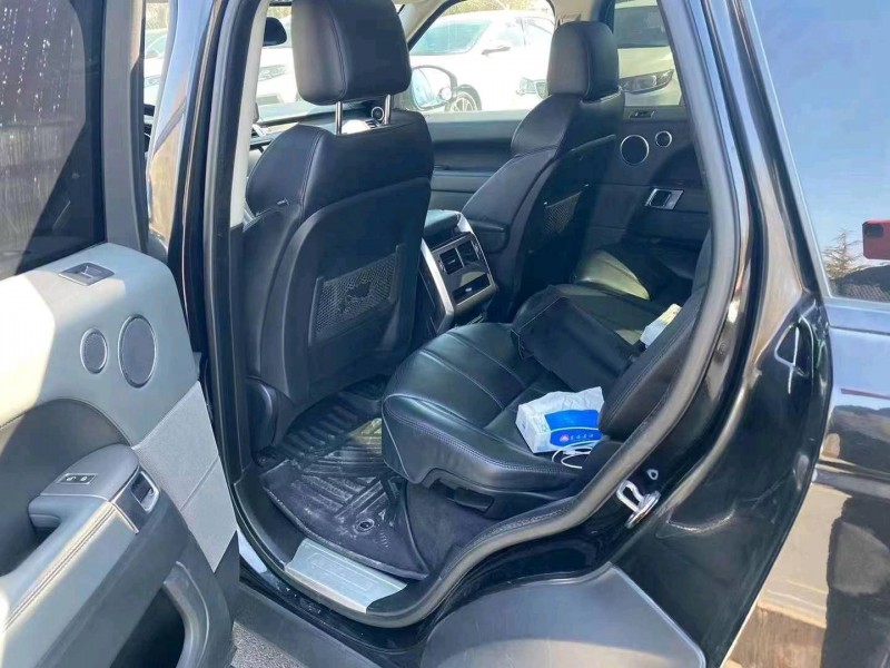 淄博14年路虎揽胜运动9