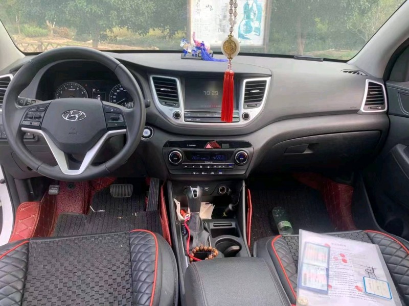 嘉兴17年现代途胜5