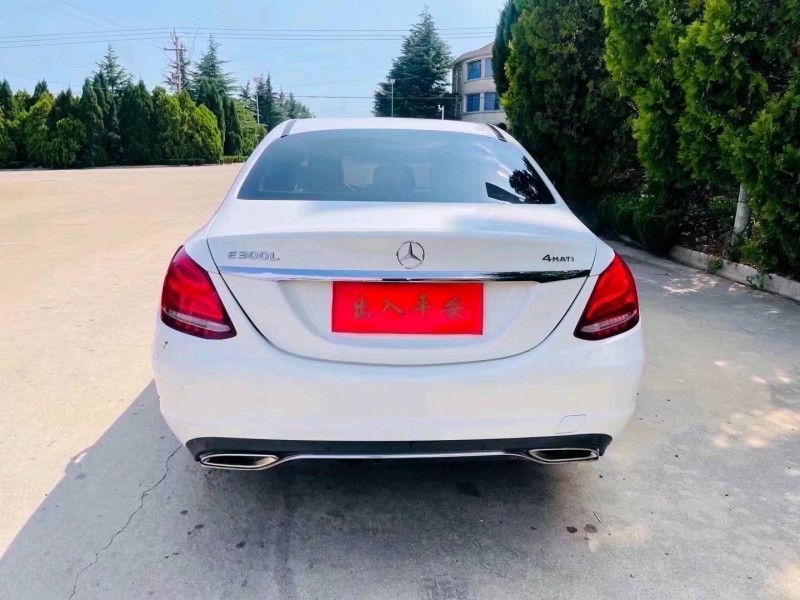 东营16年奔驰C6