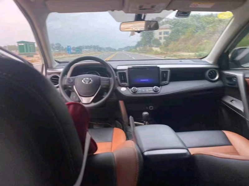 衡阳19年丰田RAV4荣放8