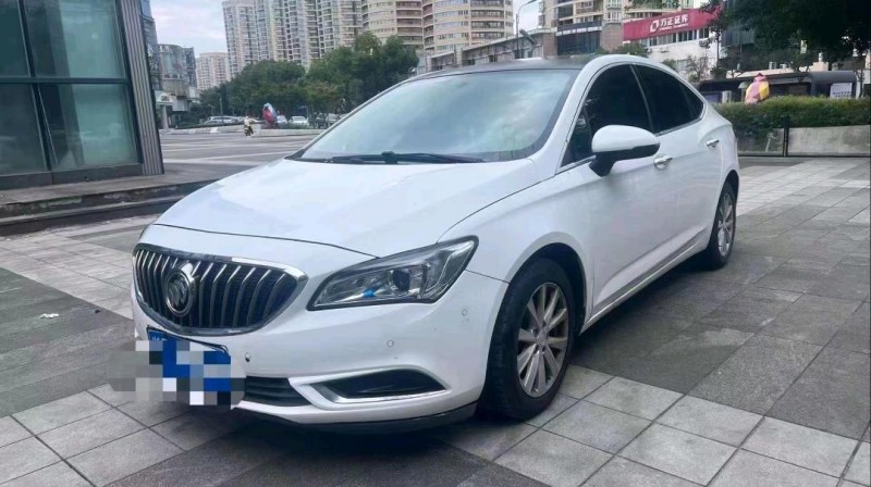 嘉兴16年别克威朗2