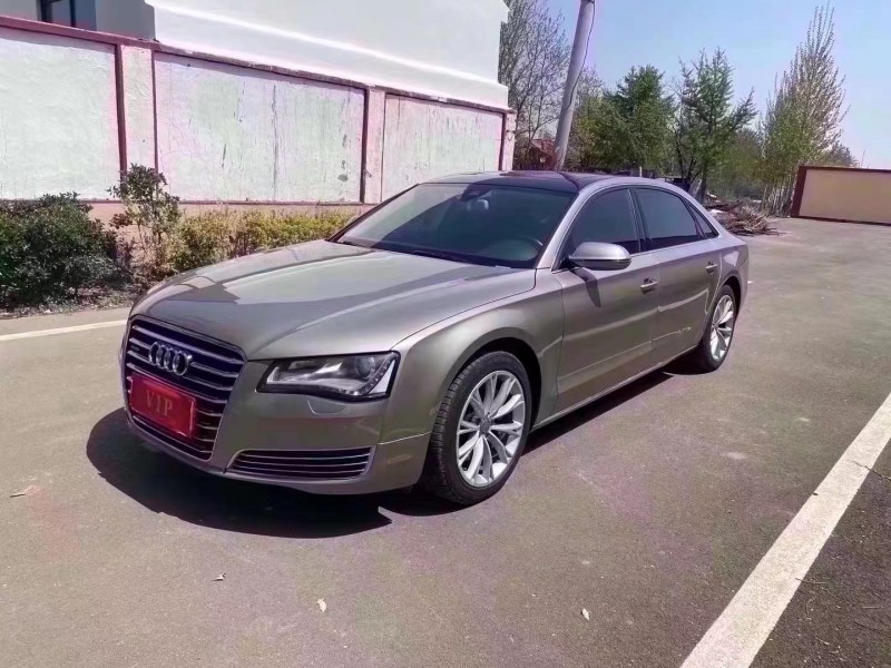 青岛12年奥迪A8L2