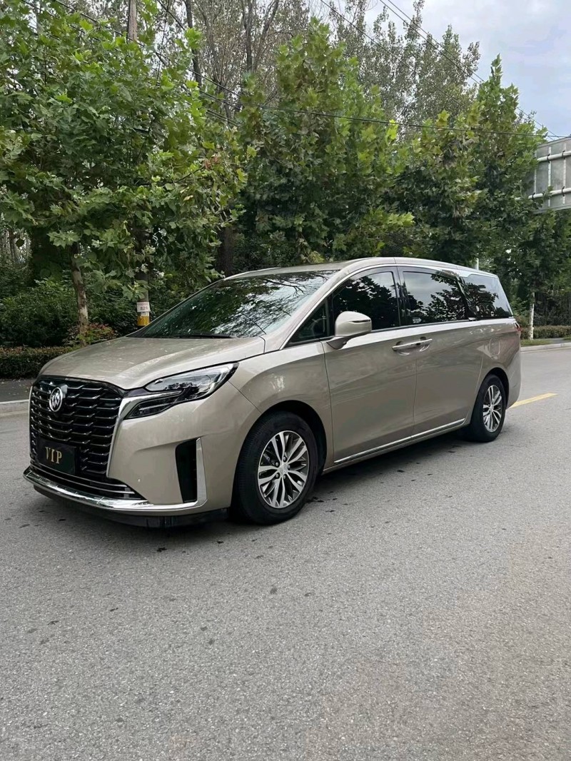 徐州23年别克GL82