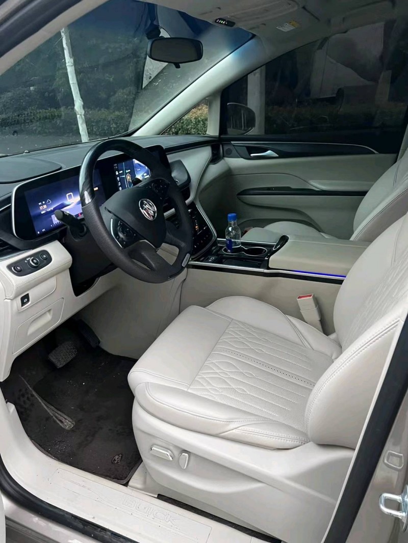 徐州23年别克GL84