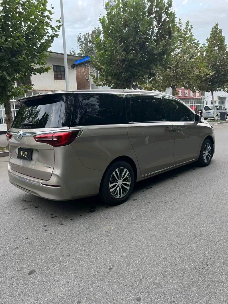 徐州23年别克GL85