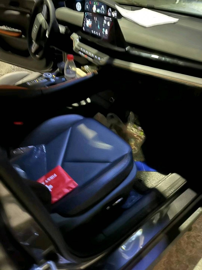 嘉兴23年长安汽车UNI-V2