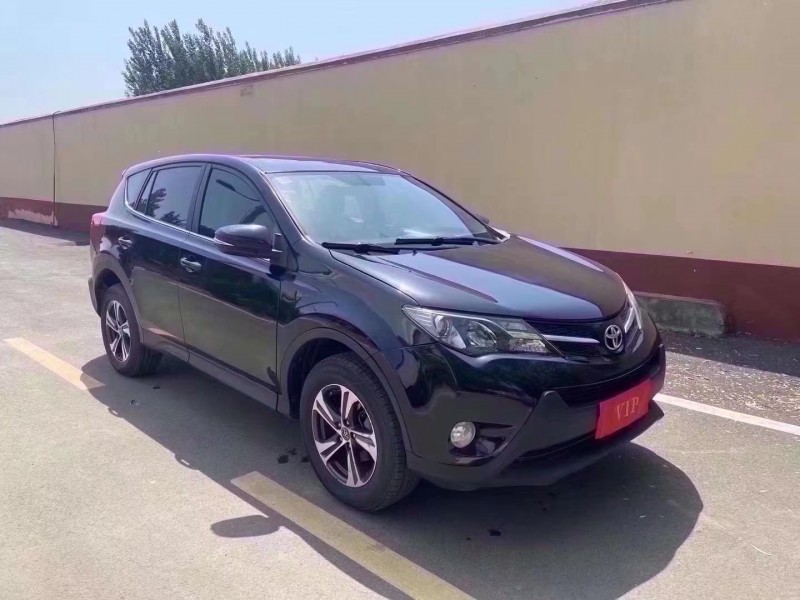 青岛16年丰田RAV4荣放3