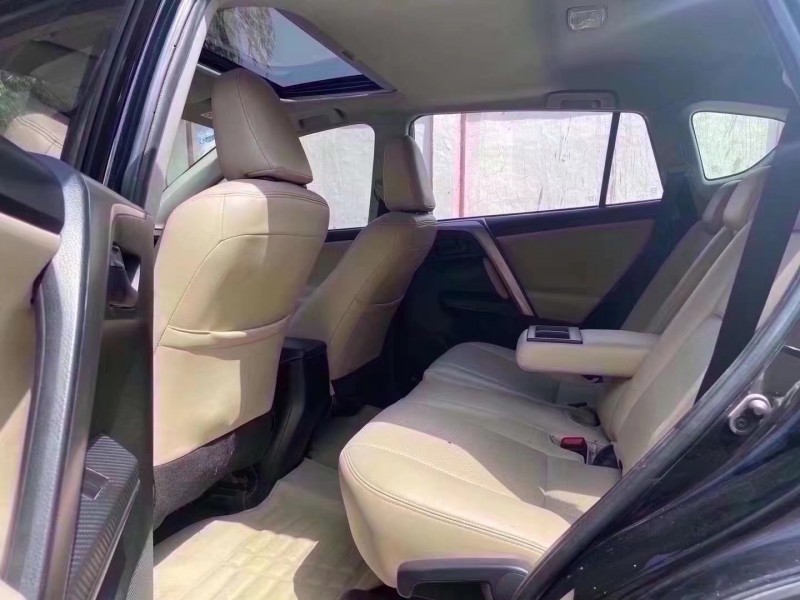 青岛16年丰田RAV4荣放6