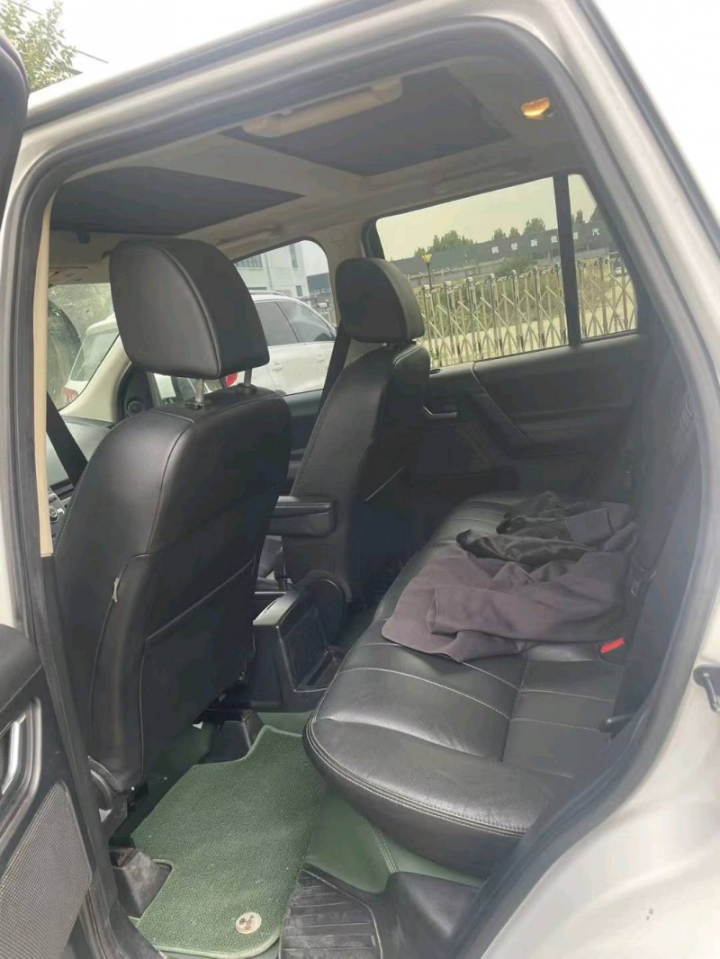 邢台13年路虎神行者6