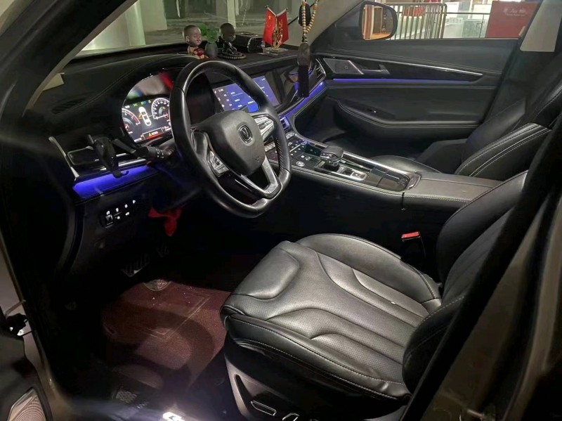 九江19年長安汽車CS855