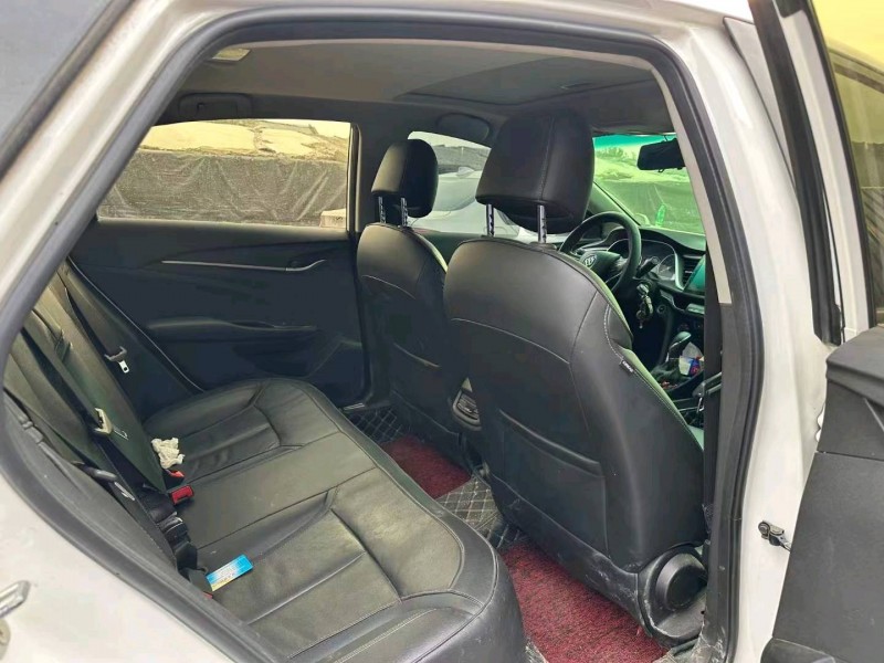 常州18年别克英朗8