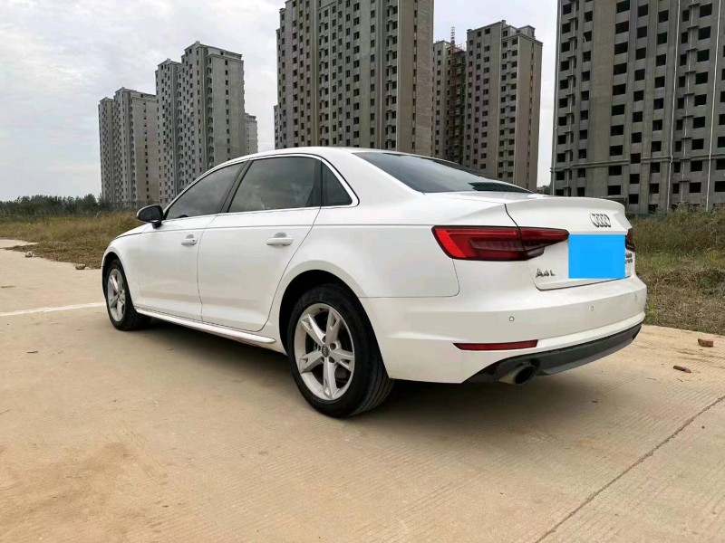 苏州17年奥迪A4L7