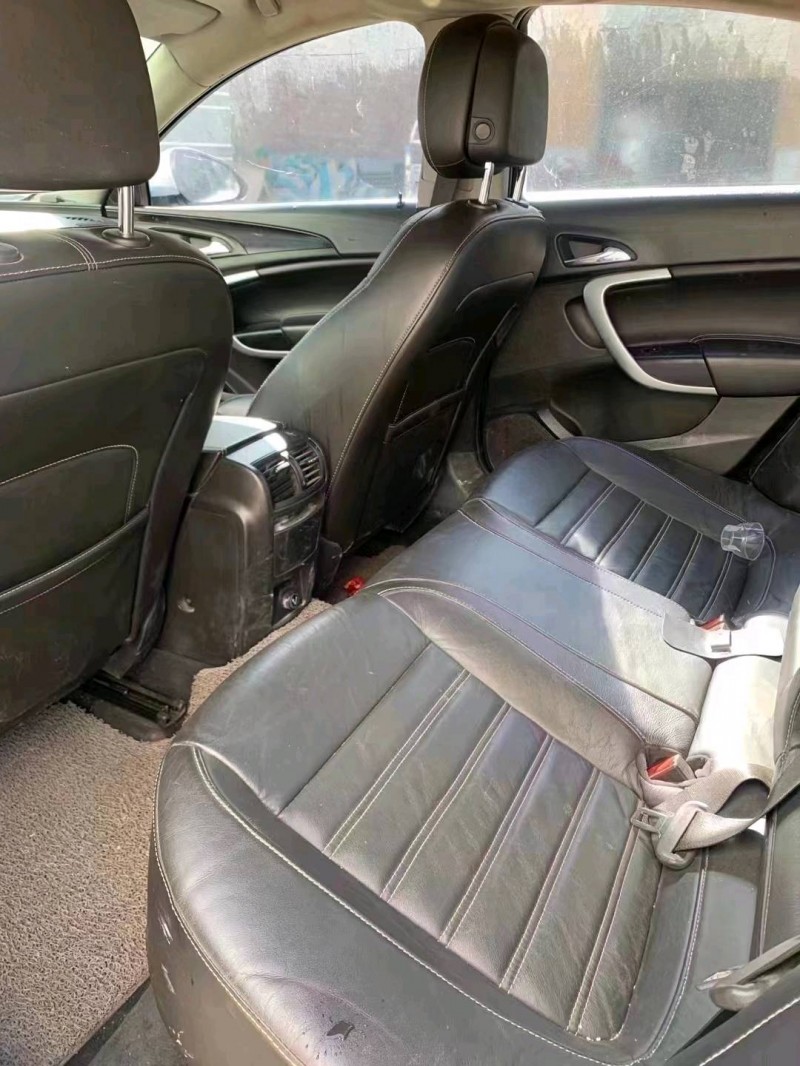 枣庄14年别克君威5