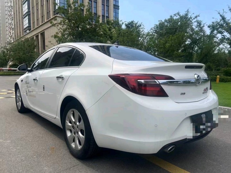 枣庄16年别克君威9