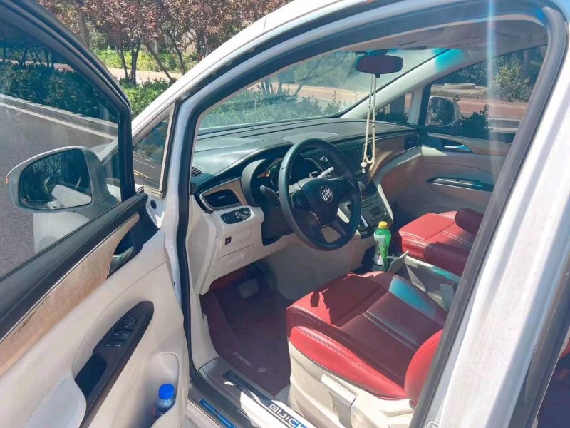 枣庄18年别克GL86