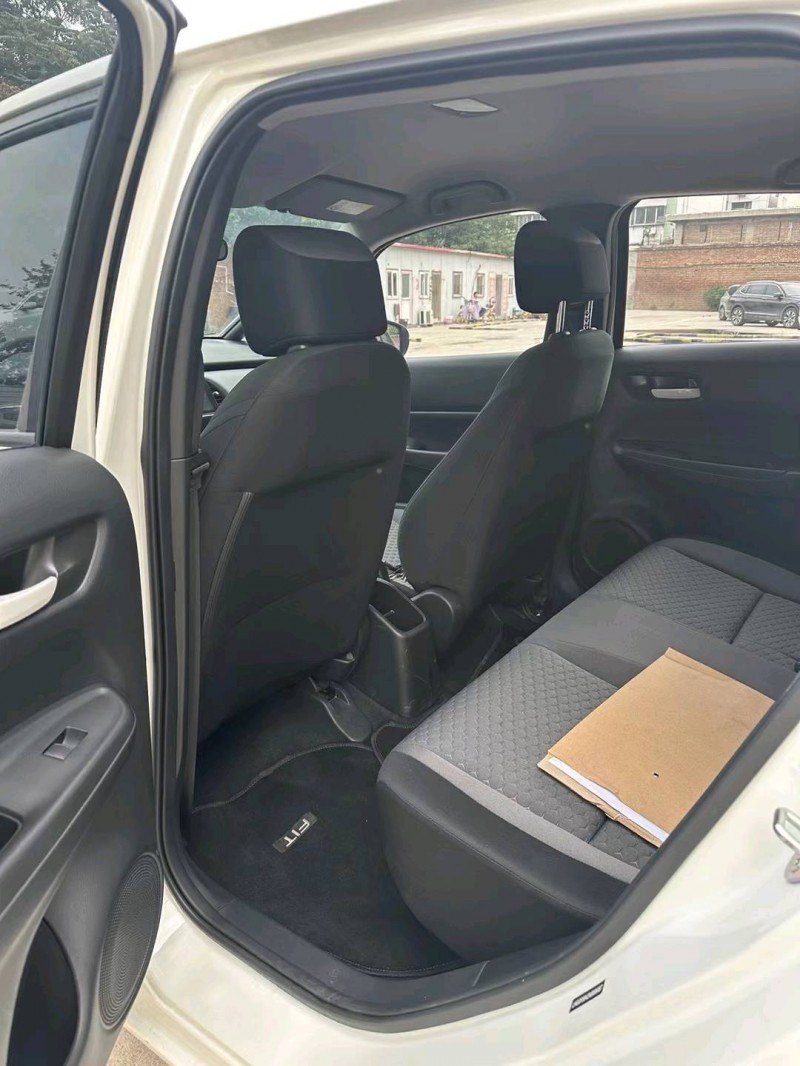 邯郸21年本田飞度6