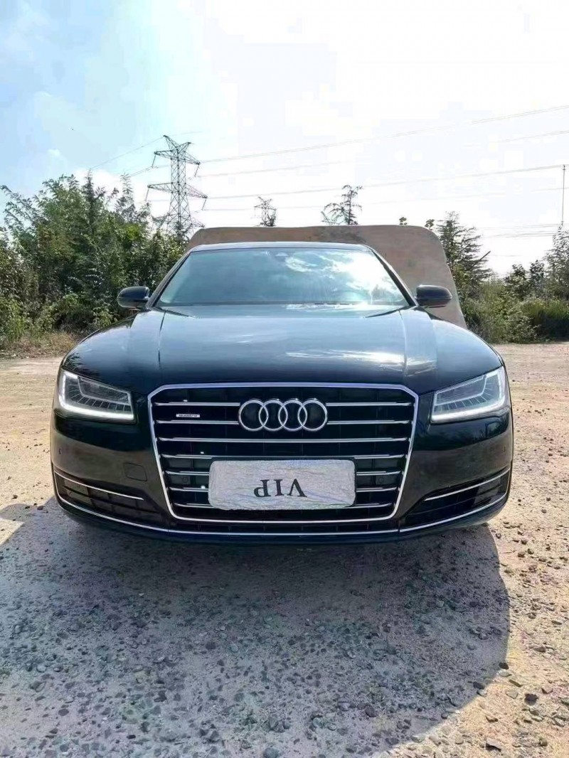 淄博17年奥迪A8L1
