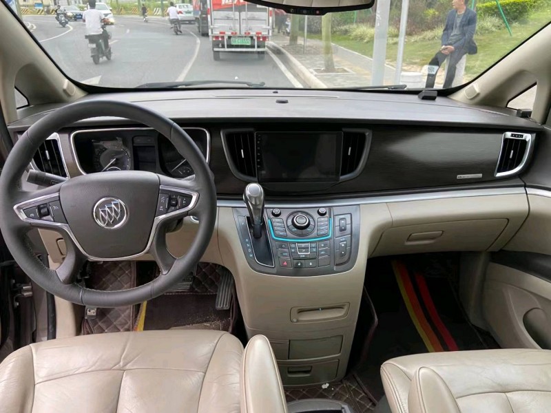 广州13年别克GL88