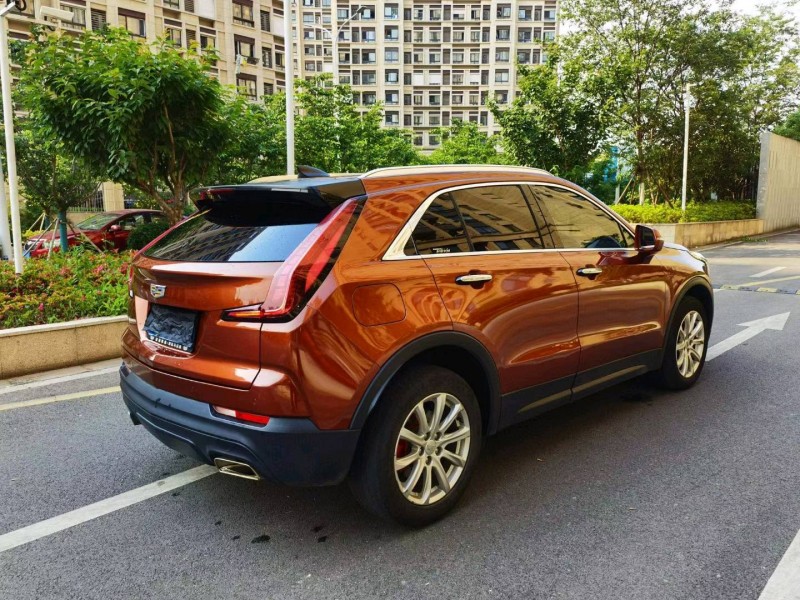 苏州19年凯迪拉克XT48