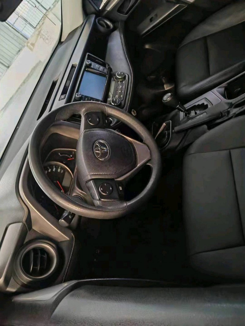 衡阳18年丰田RAV4荣放3