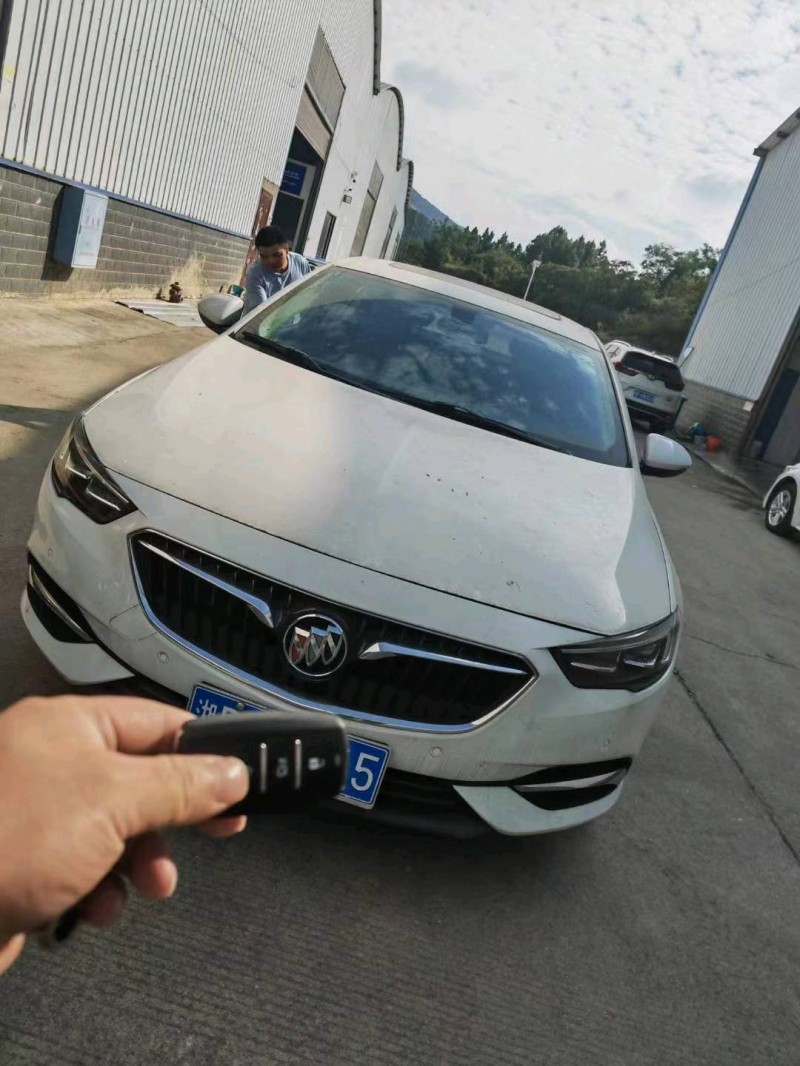 衡阳18年别克君威1