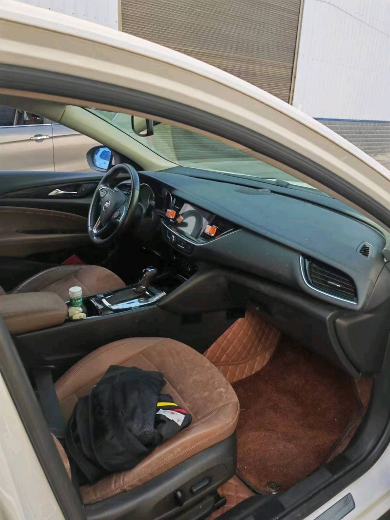 衡阳18年别克君威2