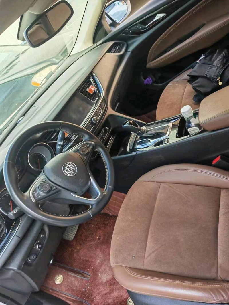 衡阳18年别克君威3