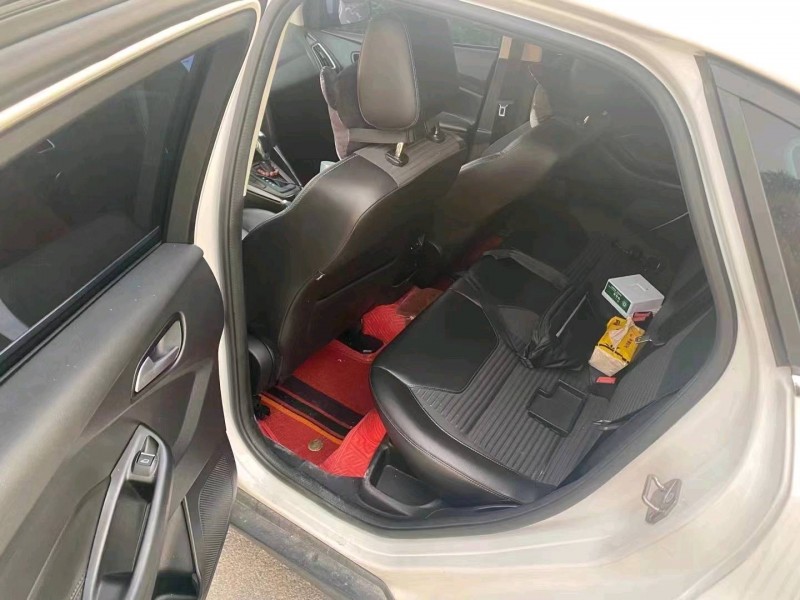 徐州17年福特福克斯5