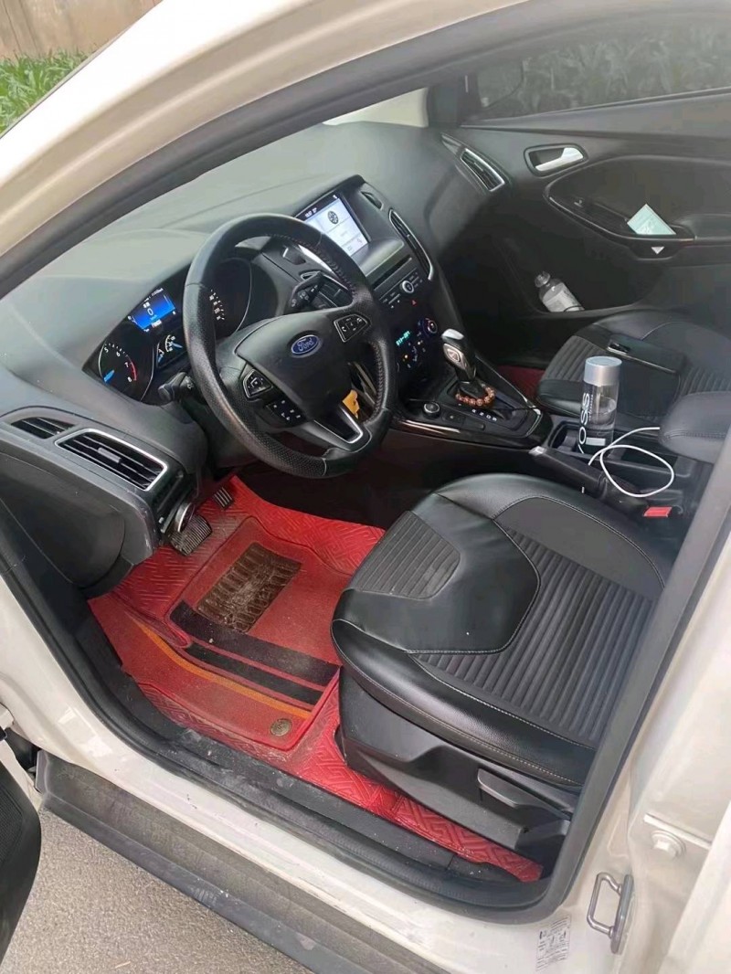 徐州17年福特福克斯7