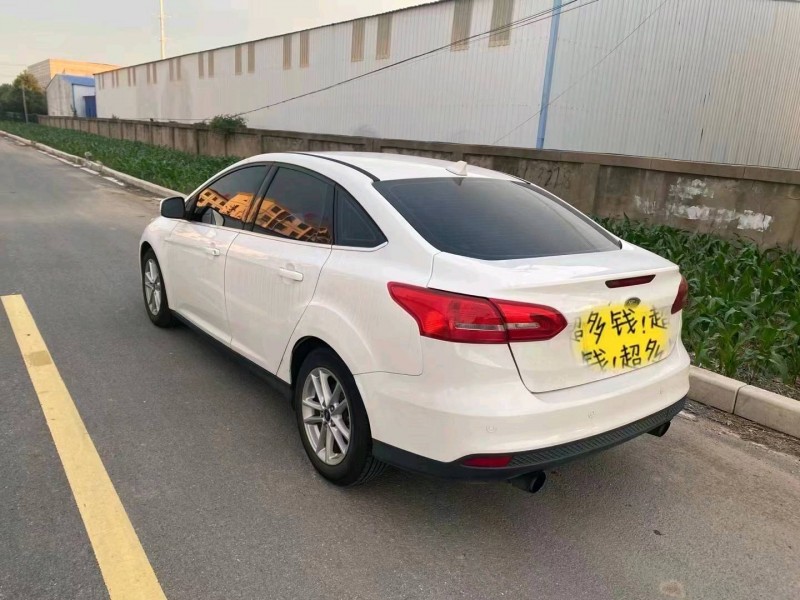 徐州17年福特福克斯8