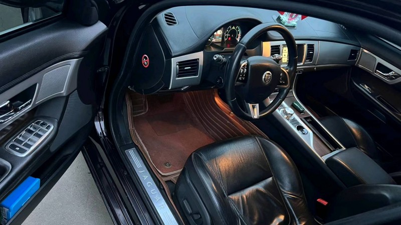 邯郸13年捷豹XF7