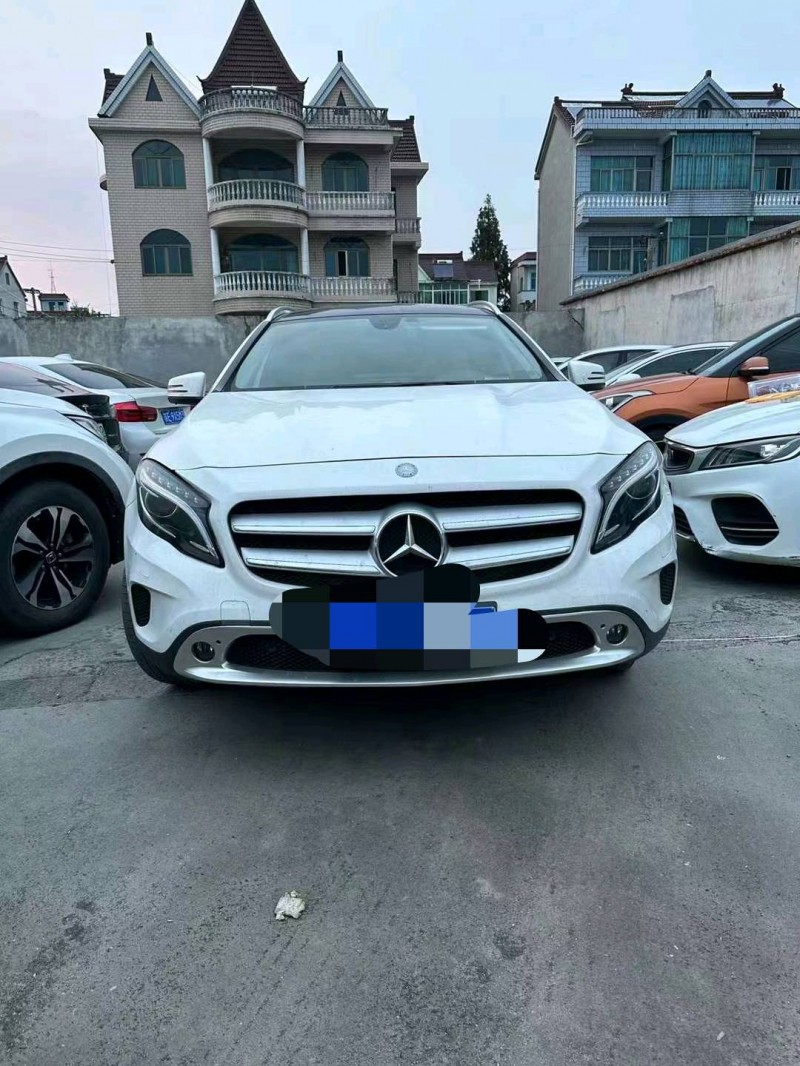 嘉兴15年奔驰GLA1