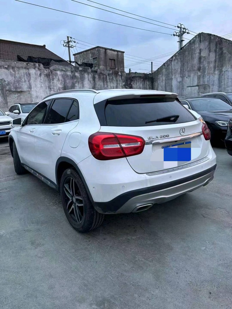 嘉兴15年奔驰GLA3
