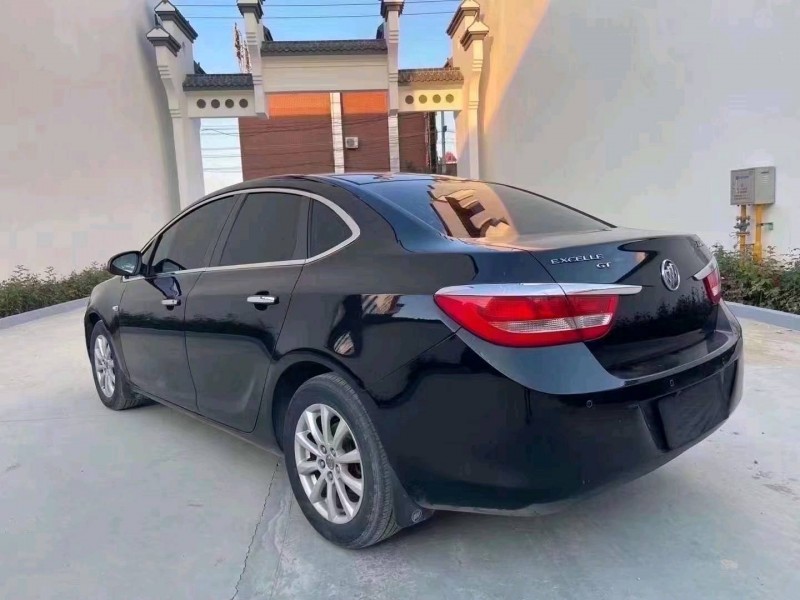 廊坊12年别克英朗GT8