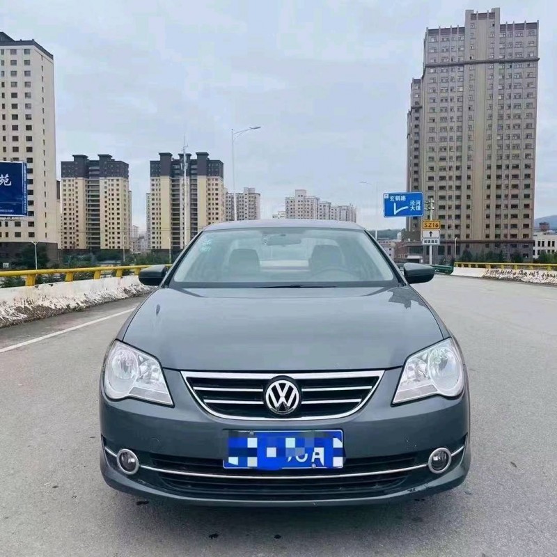 白銀13年大眾寶來1
