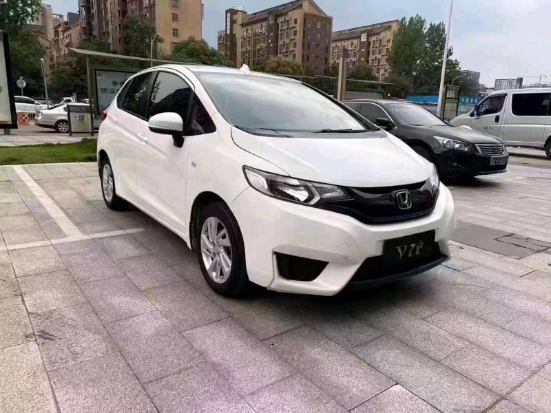 衡阳16年本田飞度3