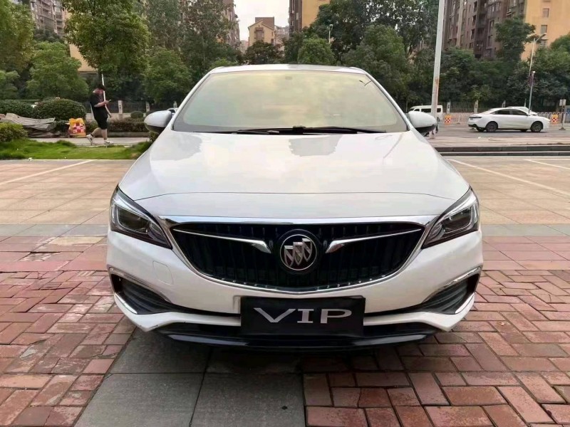 衡阳19年别克威朗1