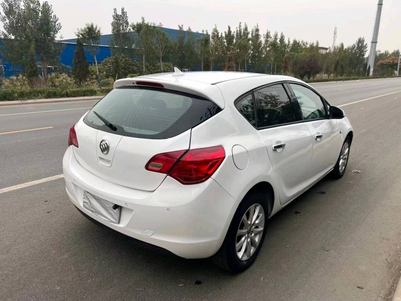 枣庄16年别克英朗4