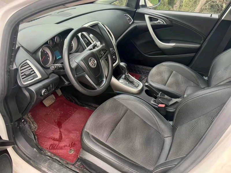 枣庄16年别克英朗8